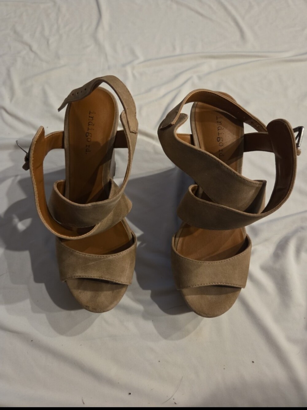 Indigo rd Women's size 6 brown 3.5 inch wedge heels #AJ3
